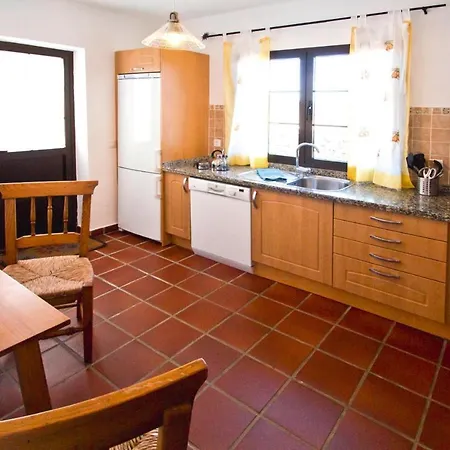 Vacation Home, San Bartolome Ferienhaus San Bartolomé